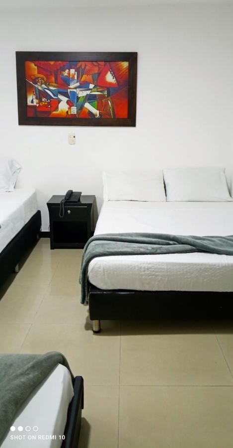 Hotel Girasol 70 メデジン エクステリア 写真